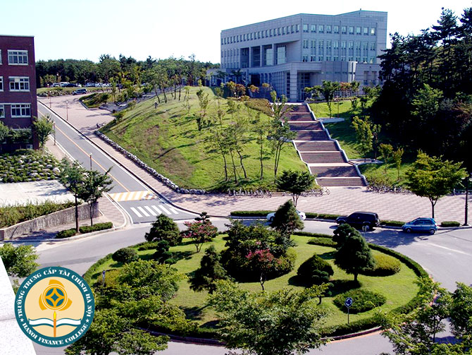 Khuôn viên đại học quốc gia Kunsan